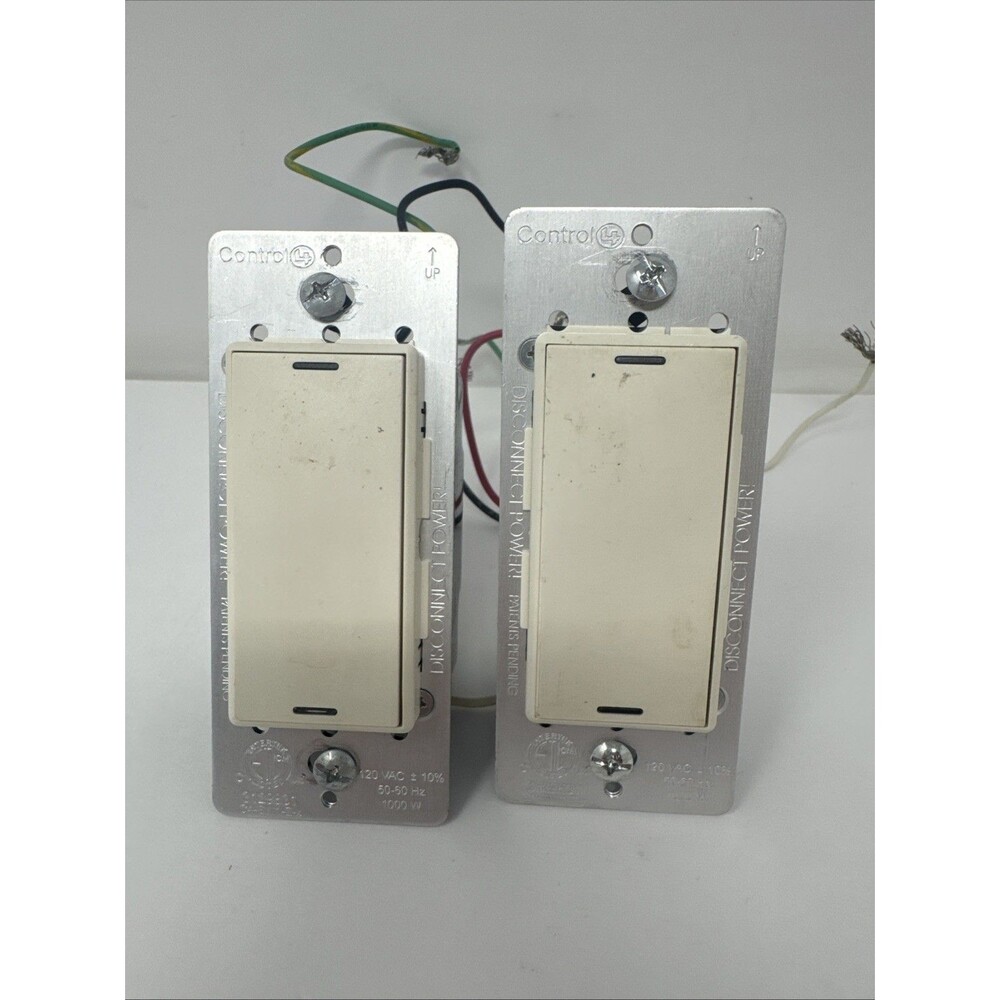 Lot of 2 - Control4 C4-SW1-Z-x Pre-owned